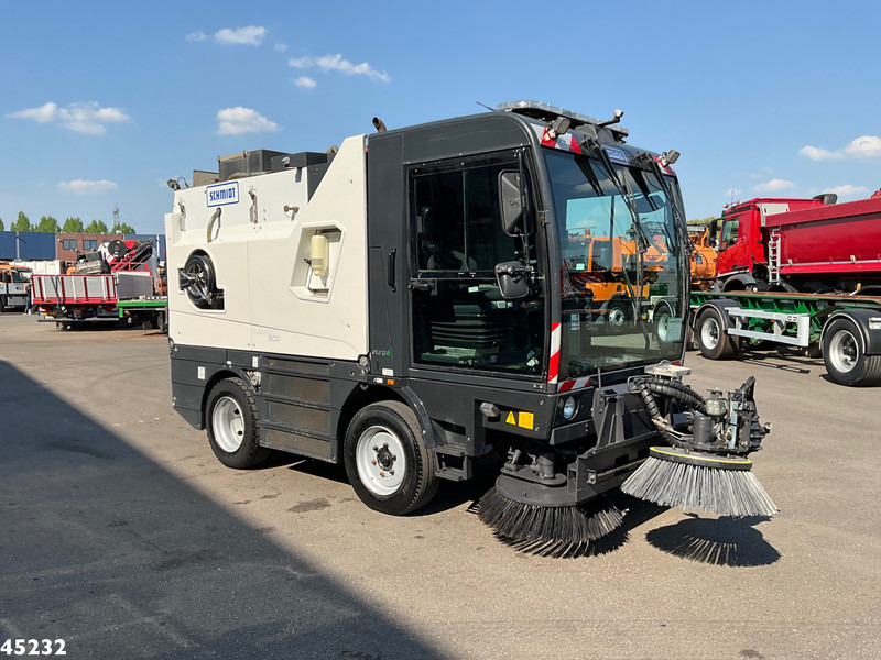Schmidt Cleango 500 Compact Euro 6 - سياره كنس شوارع: صورة 5 Schmidt Cleango 500 Compact Euro 6 - سياره كنس شوارع: صورة 5