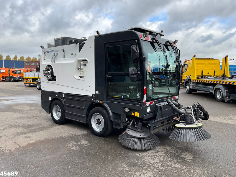 Schmidt Cleango Compact 500 Euro 6 with 3-rd brush Just 4.260 km! - سياره كنس شوارع: صورة 4 Schmidt Cleango Compact 500 Euro 6 with 3-rd brush Just 4.260 km! - سياره كنس شوارع: صورة 4