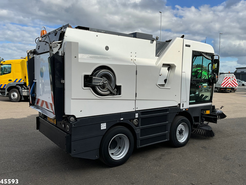 Schmidt Compact 400 Euro 6 with 3-rd brush - سياره كنس شوارع: صورة 4 Schmidt Compact 400 Euro 6 with 3-rd brush - سياره كنس شوارع: صورة 4