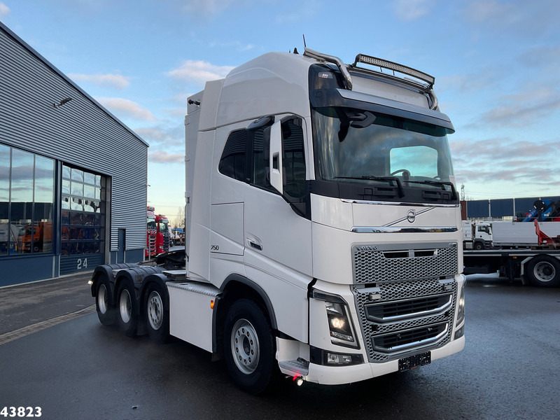 Volvo FH 16.750 8x4 Euro 6 Tridem Hydrauliek - وحدة جر: صورة 3 Volvo FH 16.750 8x4 Euro 6 Tridem Hydrauliek - وحدة جر: صورة 3