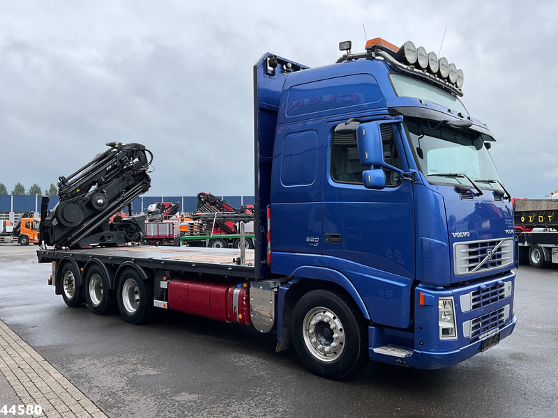 Volvo FH 520 8x4 Euro 5 Hiab 24 Tonmeter laadkraan + Fly-jib - شاحنة كرين: صورة 4 Volvo FH 520 8x4 Euro 5 Hiab 24 Tonmeter laadkraan + Fly-jib - شاحنة كرين: صورة 4