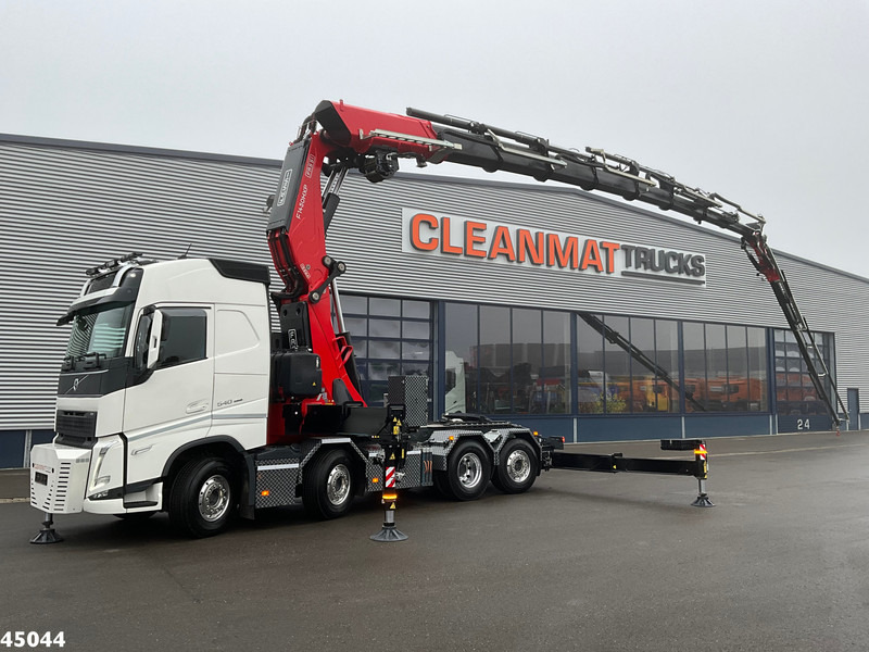 Volvo FH 540 8x2 Fassi 145 Tonmeter laadkraan + Fly-JIb Just 7.187 Km! Demo voertuig! - وحدة جر: صورة 1 Volvo FH 540 8x2 Fassi 145 Tonmeter laadkraan + Fly-JIb Just 7.187 Km! Demo voertuig! - وحدة جر: صورة 1