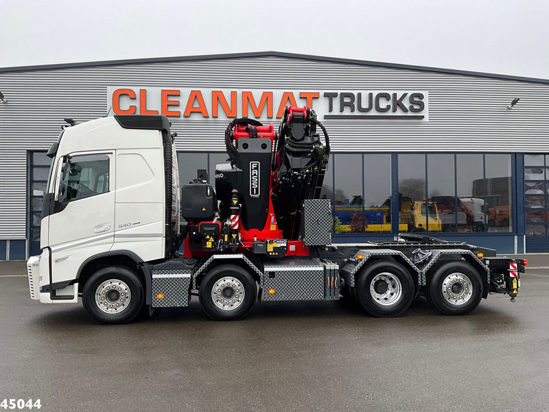 Volvo FH 540 8x2 Fassi 145 Tonmeter laadkraan + Fly-JIb Just 7.187 Km! Demo voertuig! - وحدة جر: صورة 2 Volvo FH 540 8x2 Fassi 145 Tonmeter laadkraan + Fly-JIb Just 7.187 Km! Demo voertuig! - وحدة جر: صورة 2
