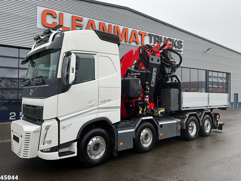 Volvo FH 540 8x2 Fassi 145 Tonmeter laadkraan + Fly-JIb Just 7.187 Km! Demo voertuig! - شاحنة كرين: صورة 3 Volvo FH 540 8x2 Fassi 145 Tonmeter laadkraan + Fly-JIb Just 7.187 Km! Demo voertuig! - شاحنة كرين: صورة 3