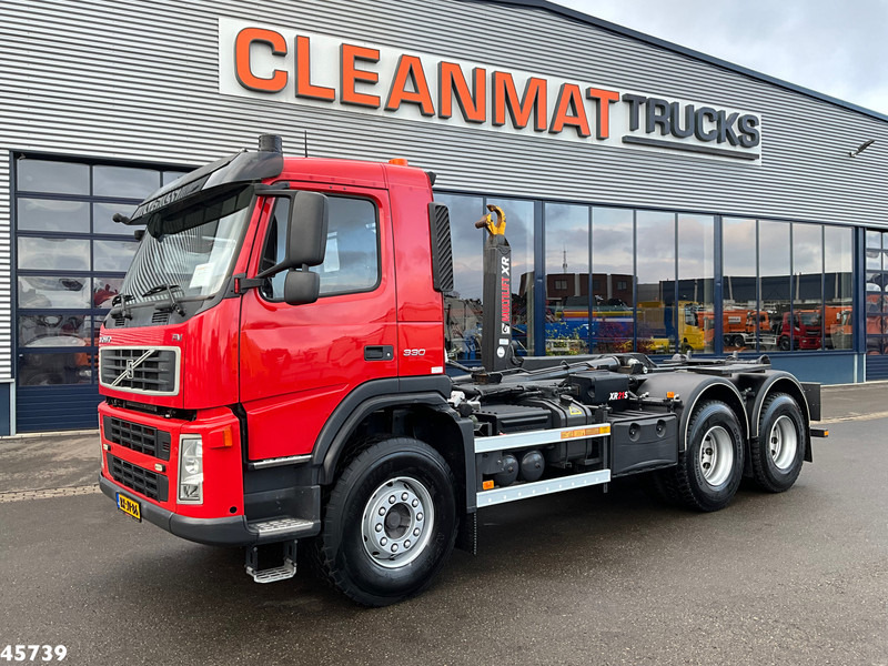Volvo FM 330 6x4 Hiab 21 Ton haakarmsysteem Just 35.598 Km! - شاحنة ذات خطاف: صورة 2 Volvo FM 330 6x4 Hiab 21 Ton haakarmsysteem Just 35.598 Km! - شاحنة ذات خطاف: صورة 2