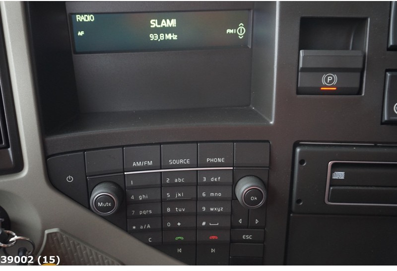 شاحنة النفايات Volvo FM 330: صورة 15