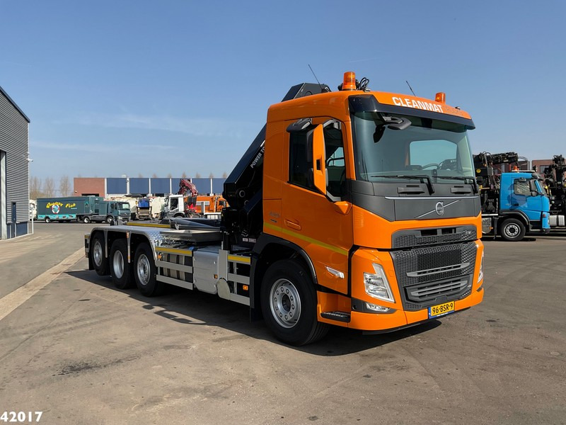 Volvo FM 420 8x2 HMF 28 Tonmeter laadkraan - شاحنة ذات خطاف, شاحنة كرين: صورة 5 Volvo FM 420 8x2 HMF 28 Tonmeter laadkraan - شاحنة ذات خطاف, شاحنة كرين: صورة 5