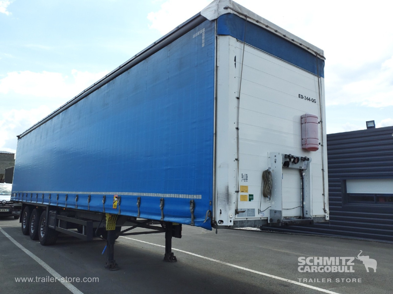 SCHMITZ Curtainsider Standard - نصف مقطورة ستارة: صورة 1 SCHMITZ Curtainsider Standard - نصف مقطورة ستارة: صورة 1
