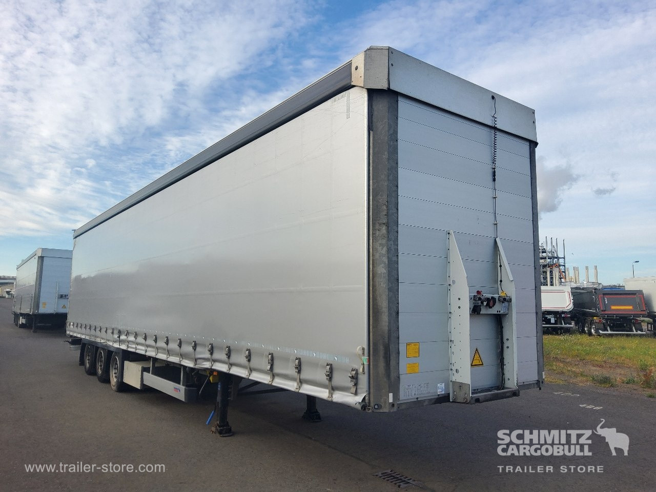 SCHMITZ Auflieger Curtainsider Mega - نصف مقطورة ستارة: صورة 1 SCHMITZ Auflieger Curtainsider Mega - نصف مقطورة ستارة: صورة 1