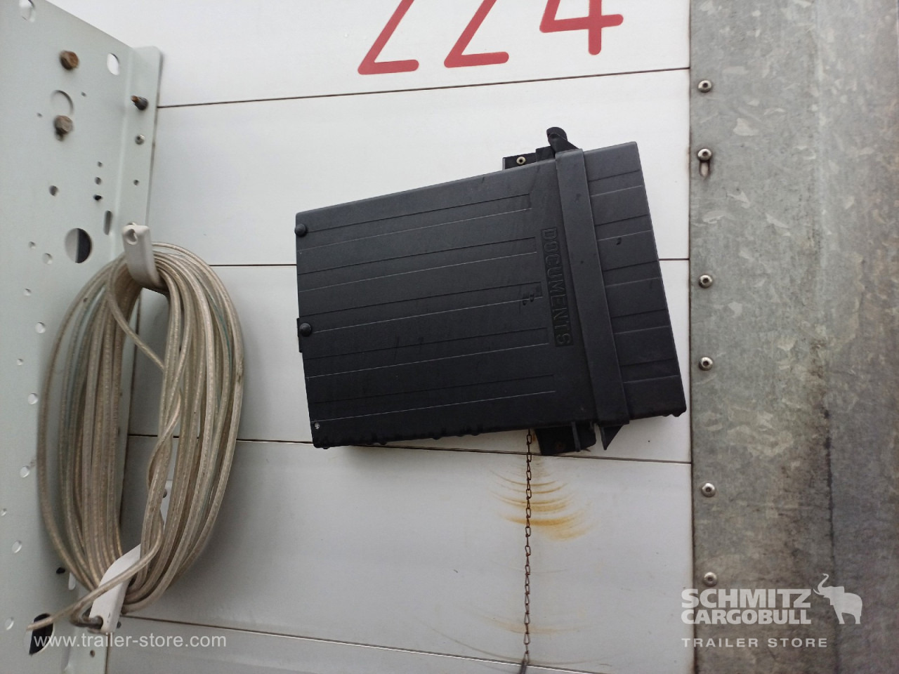 SCHMITZ Auflieger Curtainsider Standard Forklift holder - نصف مقطورة ستارة: صورة 3 SCHMITZ Auflieger Curtainsider Standard Forklift holder - نصف مقطورة ستارة: صورة 3