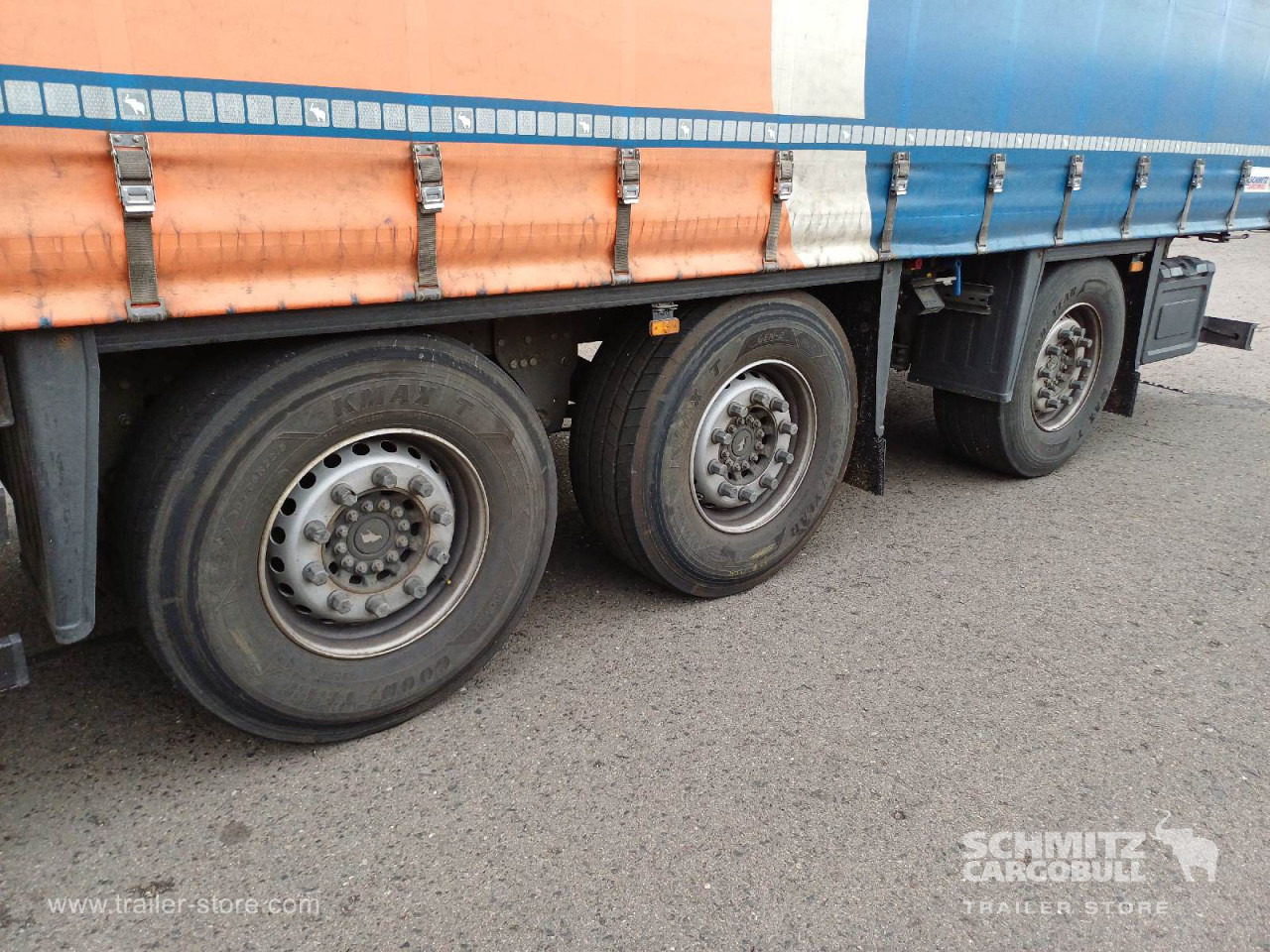 SCHMITZ Auflieger Curtainsider Standard Forklift holder - نصف مقطورة ستارة: صورة 4 SCHMITZ Auflieger Curtainsider Standard Forklift holder - نصف مقطورة ستارة: صورة 4