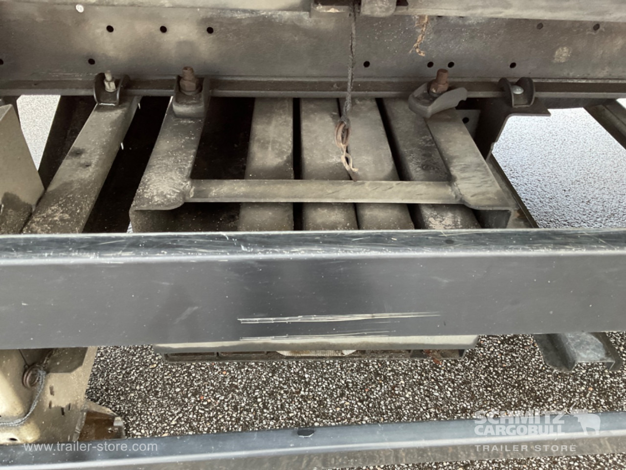 SCHMITZ Curtainsider Standard Forklift holder - نصف مقطورة ستارة: صورة 5 SCHMITZ Curtainsider Standard Forklift holder - نصف مقطورة ستارة: صورة 5