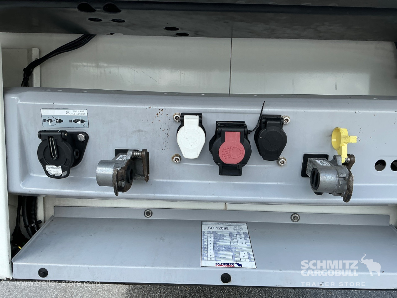 SCHMITZ Reefer Meat hanging system - نصف مقطورة متساوي الحرارة: صورة 4 SCHMITZ Reefer Meat hanging system - نصف مقطورة متساوي الحرارة: صورة 4