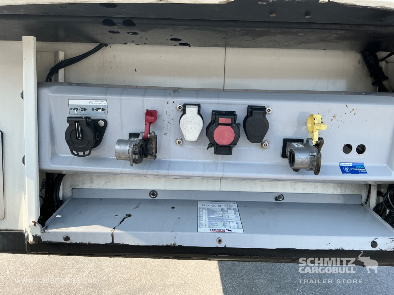 SCHMITZ Reefer Meat hanging system - نصف مقطورة متساوي الحرارة: صورة 4 SCHMITZ Reefer Meat hanging system - نصف مقطورة متساوي الحرارة: صورة 4