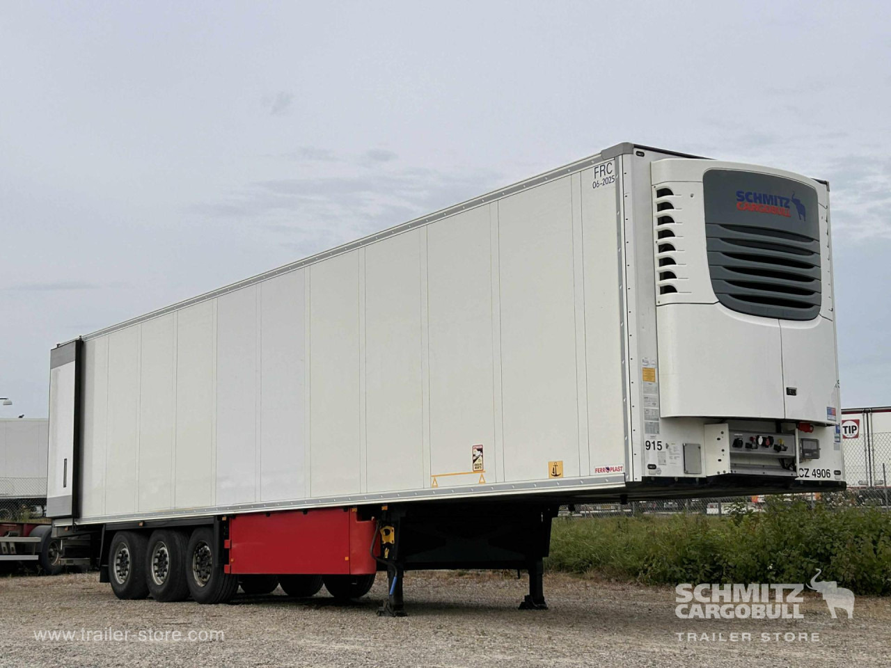 SCHMITZ Reefer Multitemp Double deck - نصف مقطورة متساوي الحرارة: صورة 1 SCHMITZ Reefer Multitemp Double deck - نصف مقطورة متساوي الحرارة: صورة 1