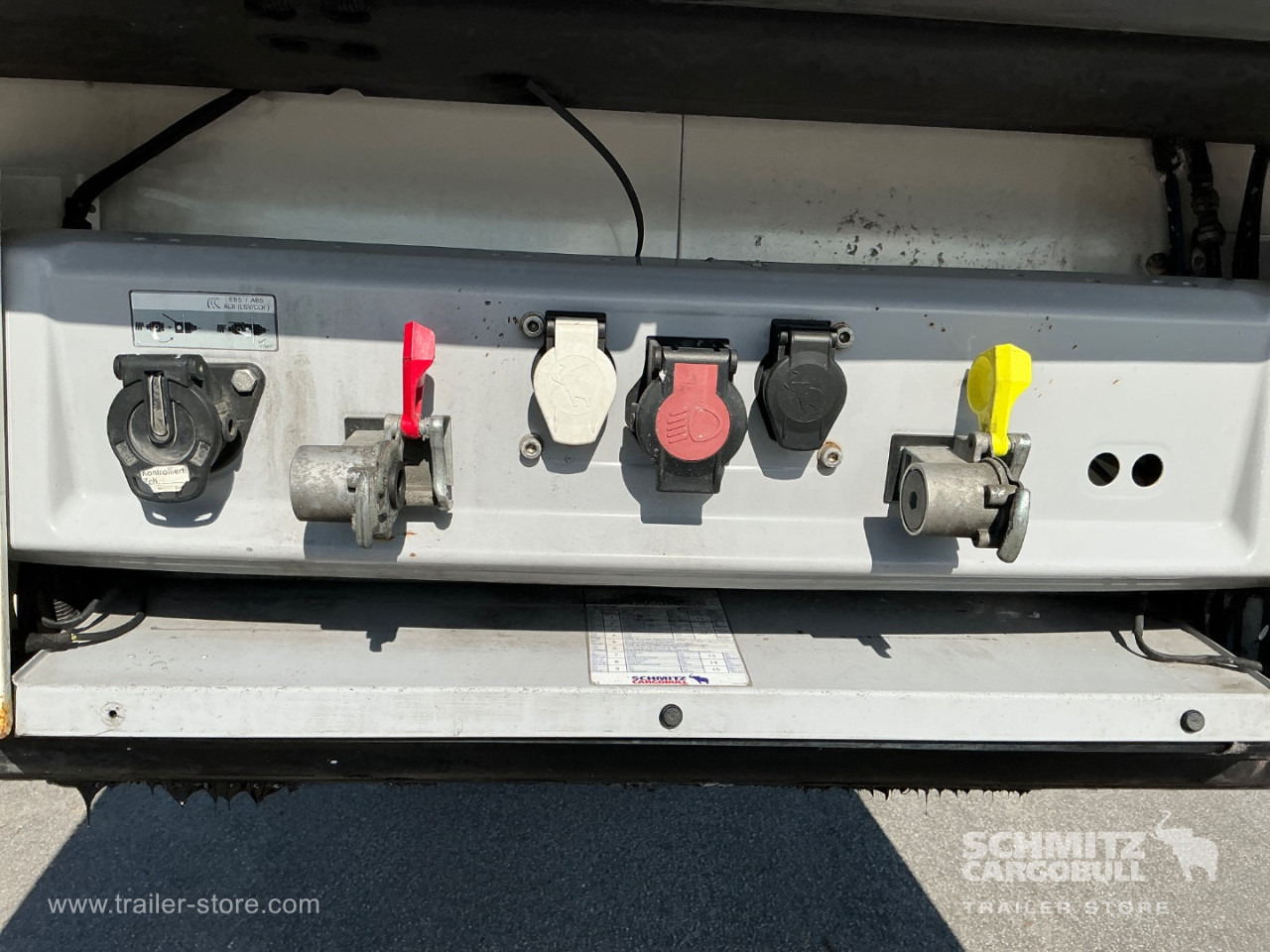 SCHMITZ Reefer Multitemp Double deck - نصف مقطورة متساوي الحرارة: صورة 4 SCHMITZ Reefer Multitemp Double deck - نصف مقطورة متساوي الحرارة: صورة 4