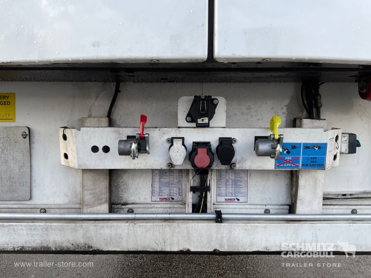 SCHMITZ Reefer Multitemp Double deck - نصف مقطورة متساوي الحرارة: صورة 4 SCHMITZ Reefer Multitemp Double deck - نصف مقطورة متساوي الحرارة: صورة 4