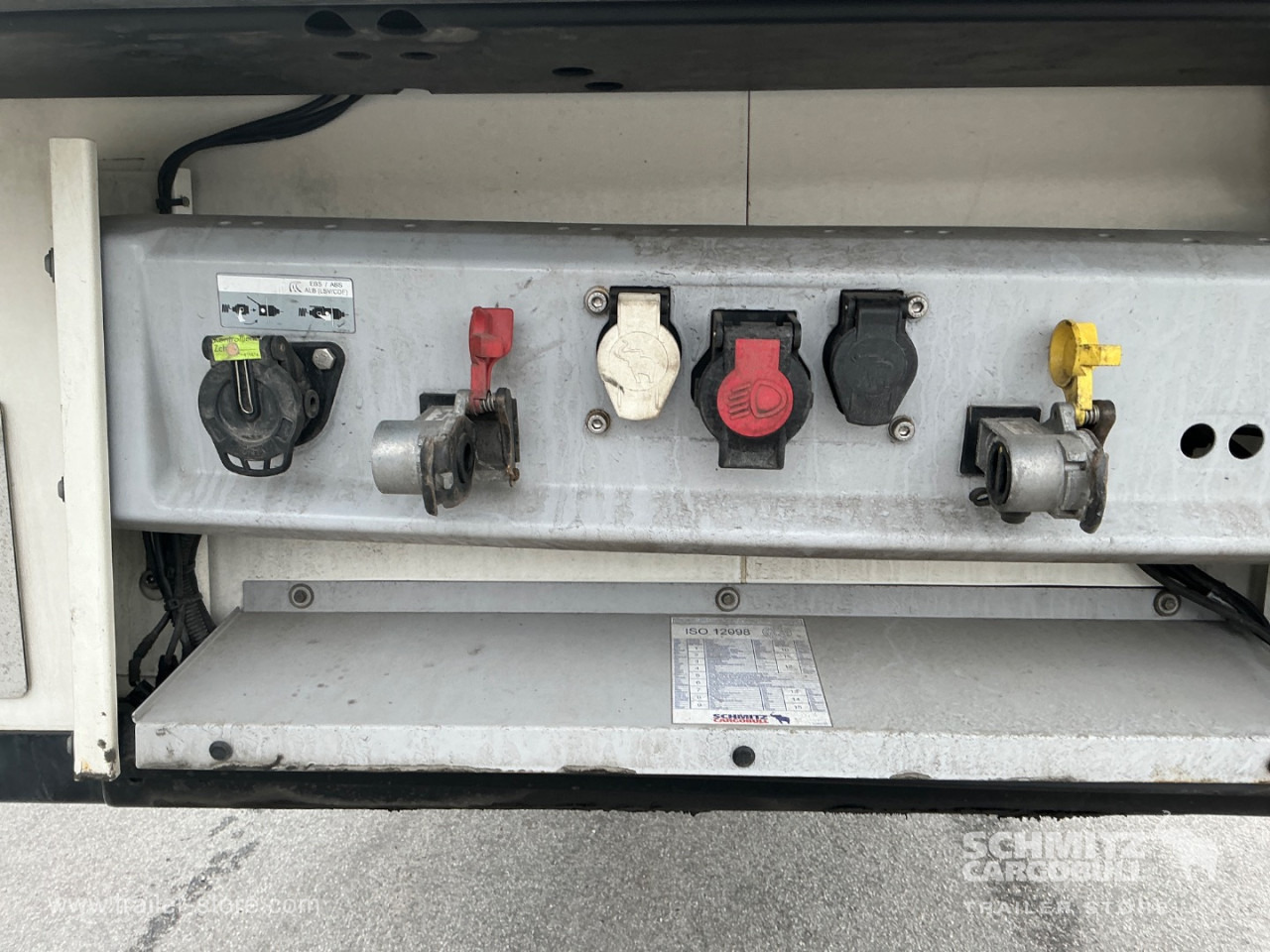 SCHMITZ Reefer Standard Double deck - نصف مقطورة متساوي الحرارة: صورة 4 SCHMITZ Reefer Standard Double deck - نصف مقطورة متساوي الحرارة: صورة 4