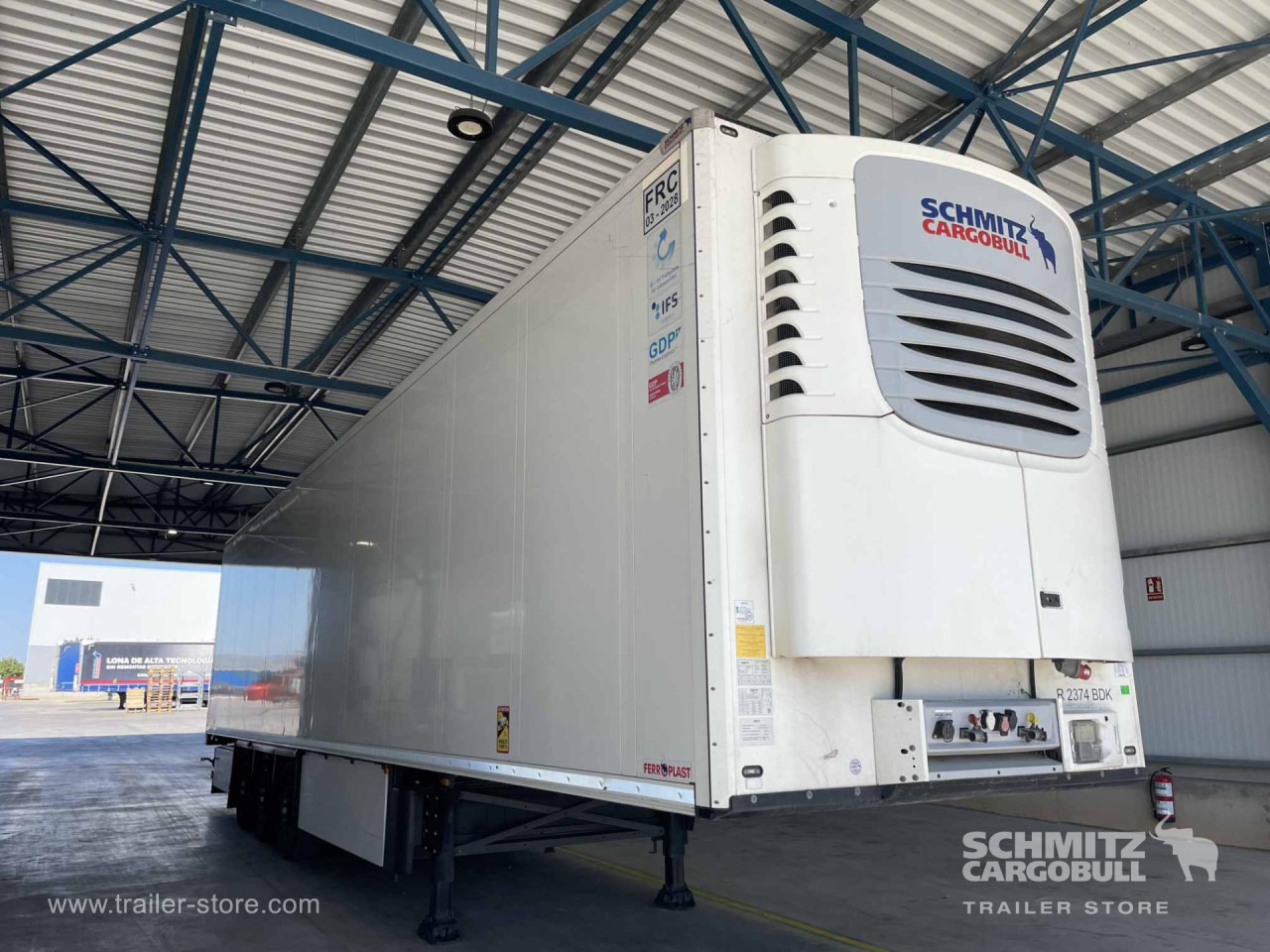 SCHMITZ Semiremolque Frigo Standard - نصف مقطورة متساوي الحرارة: صورة 2 SCHMITZ Semiremolque Frigo Standard - نصف مقطورة متساوي الحرارة: صورة 2