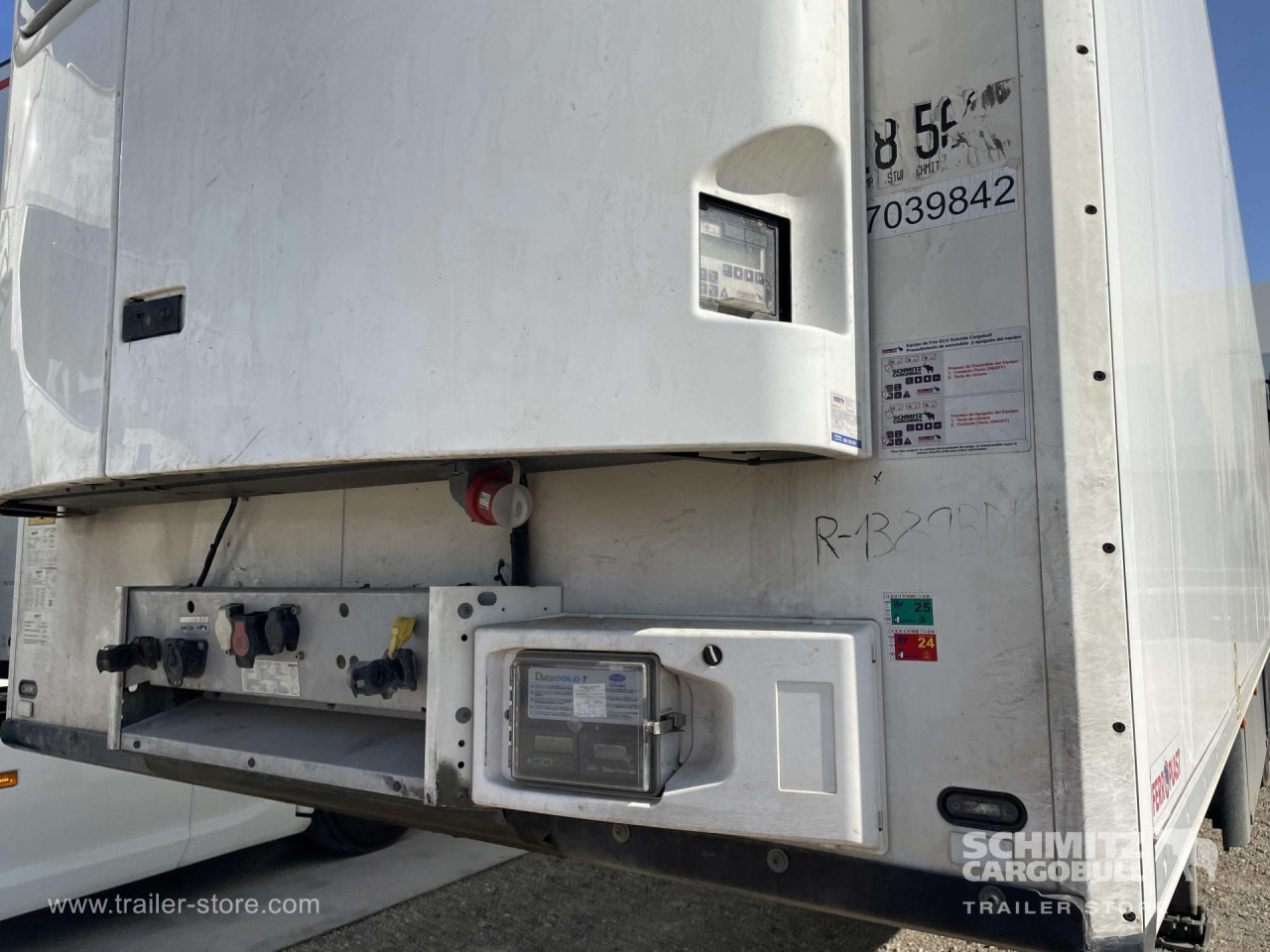 SCHMITZ Semiremolque Frigo Standard - نصف مقطورة متساوي الحرارة: صورة 2 SCHMITZ Semiremolque Frigo Standard - نصف مقطورة متساوي الحرارة: صورة 2