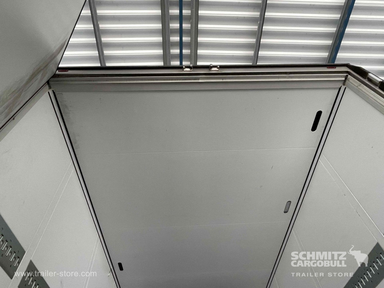 SCHMITZ Semiremolque Frigo Standard - نصف مقطورة متساوي الحرارة: صورة 3 SCHMITZ Semiremolque Frigo Standard - نصف مقطورة متساوي الحرارة: صورة 3