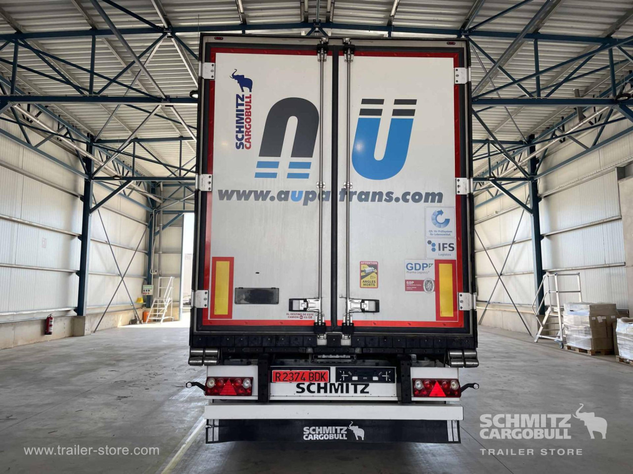 نصف مقطورة متساوي الحرارة SCHMITZ Semiremolque Frigo Standard: صورة 8
