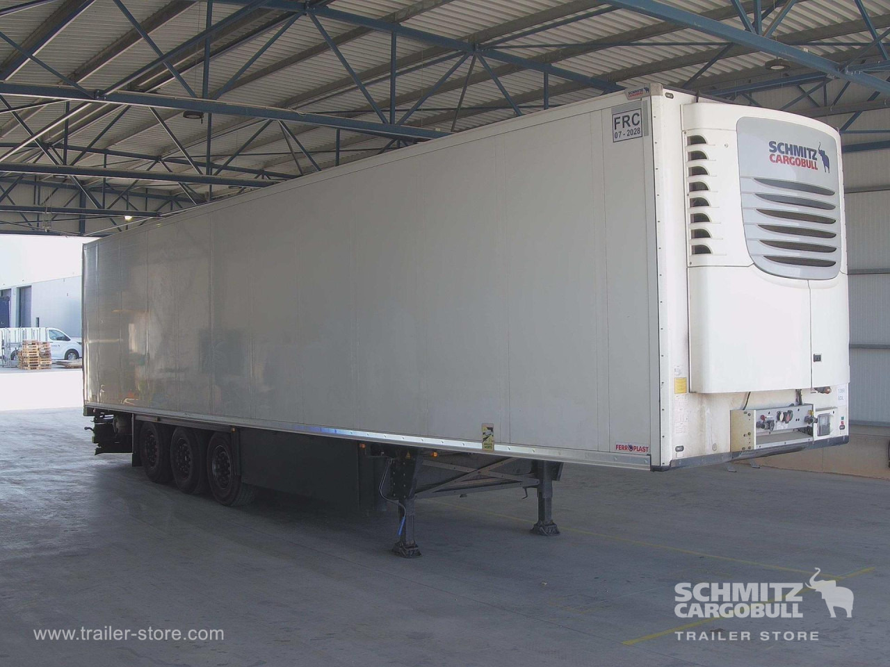 SCHMITZ Semiremolque Frigo Standard - نصف مقطورة متساوي الحرارة: صورة 1 SCHMITZ Semiremolque Frigo Standard - نصف مقطورة متساوي الحرارة: صورة 1