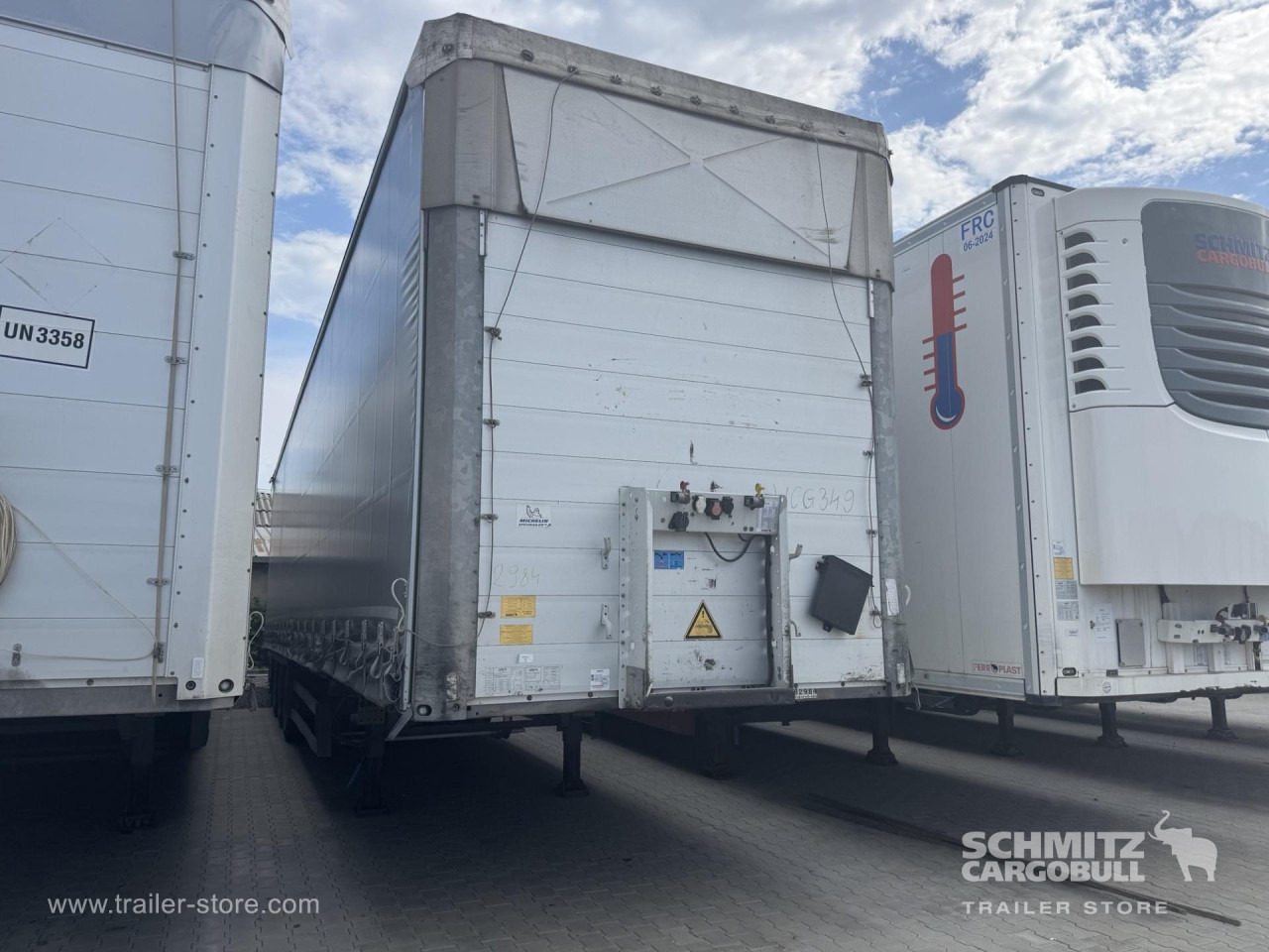 SCHMITZ Curtainsider Mega - نصف مقطورة ستارة: صورة 1 SCHMITZ Curtainsider Mega - نصف مقطورة ستارة: صورة 1