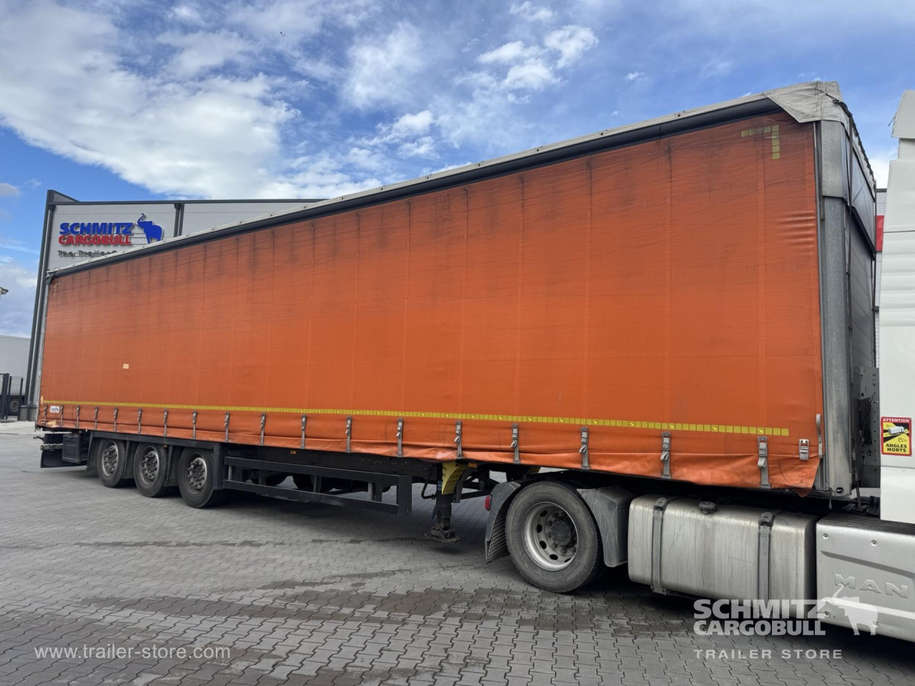 SCHMITZ Curtainsider Mega - نصف مقطورة ستارة: صورة 1 SCHMITZ Curtainsider Mega - نصف مقطورة ستارة: صورة 1