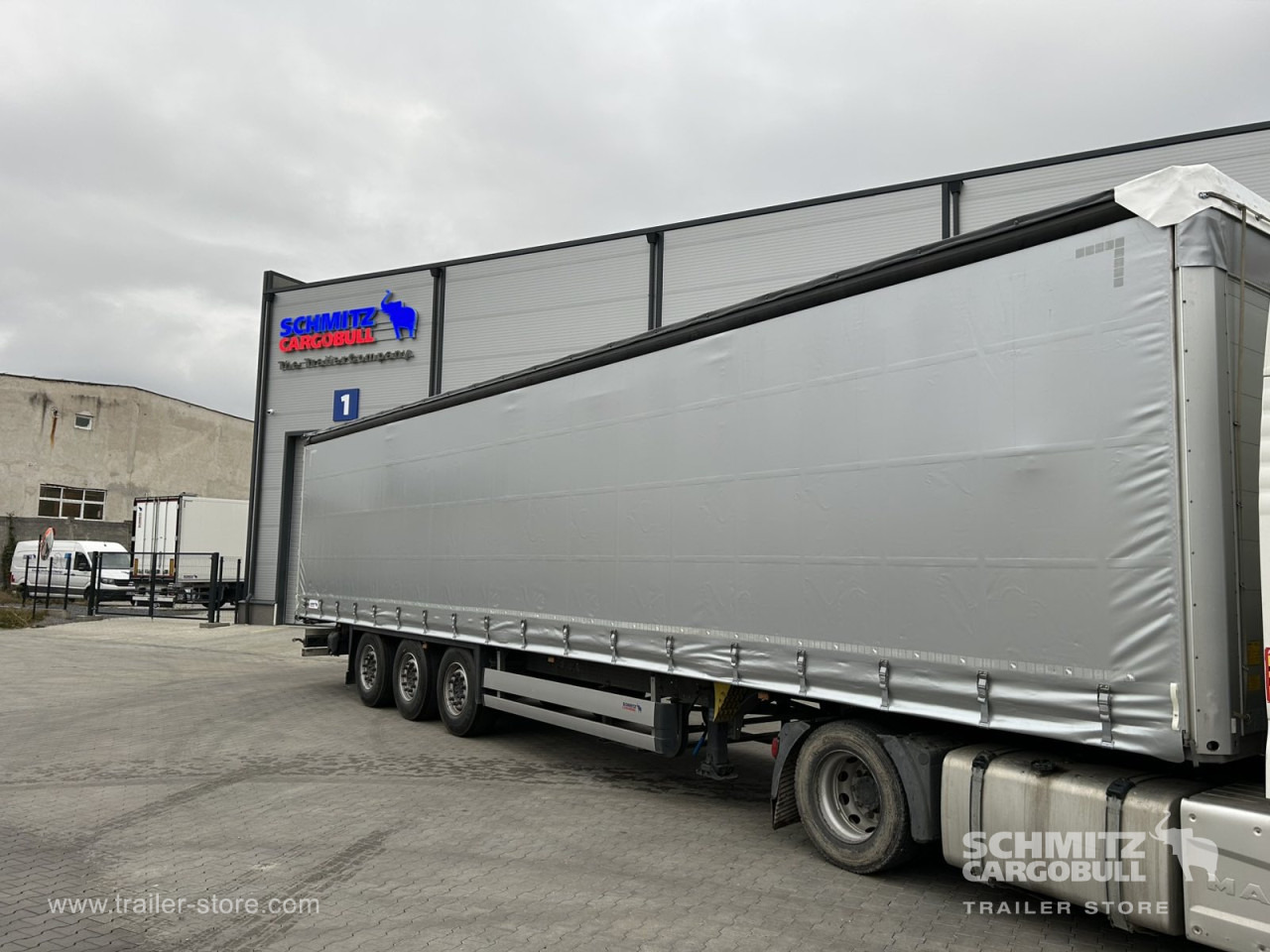 SCHMITZ Curtainsider Standard - نصف مقطورة ستارة: صورة 1 SCHMITZ Curtainsider Standard - نصف مقطورة ستارة: صورة 1