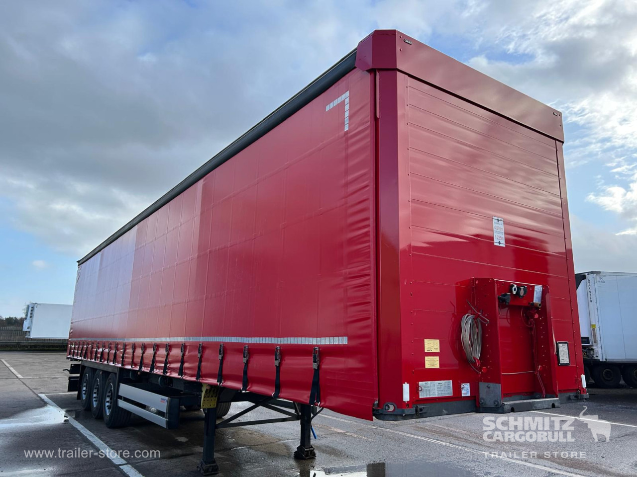 SCHMITZ Curtainsider Standard UK - نصف مقطورة ستارة: صورة 1 SCHMITZ Curtainsider Standard UK - نصف مقطورة ستارة: صورة 1