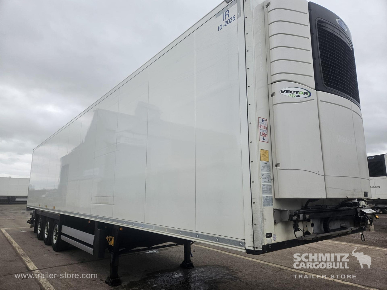 SCHMITZ Reefer Multitemp Taillift - نصف مقطورة متساوي الحرارة: صورة 1 SCHMITZ Reefer Multitemp Taillift - نصف مقطورة متساوي الحرارة: صورة 1