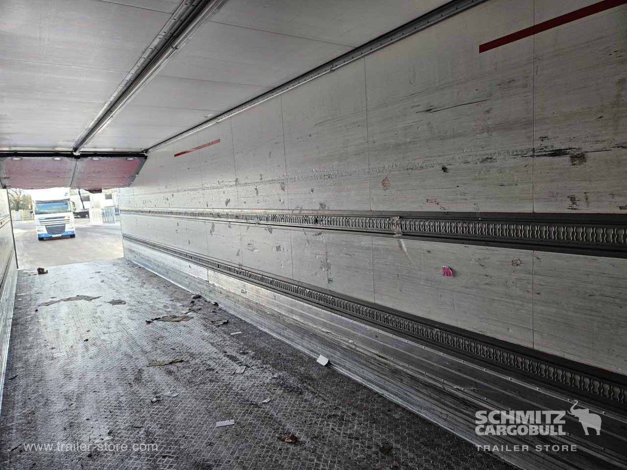 SCHMITZ Reefer Multitemp - نصف مقطورة متساوي الحرارة: صورة 4 SCHMITZ Reefer Multitemp - نصف مقطورة متساوي الحرارة: صورة 4