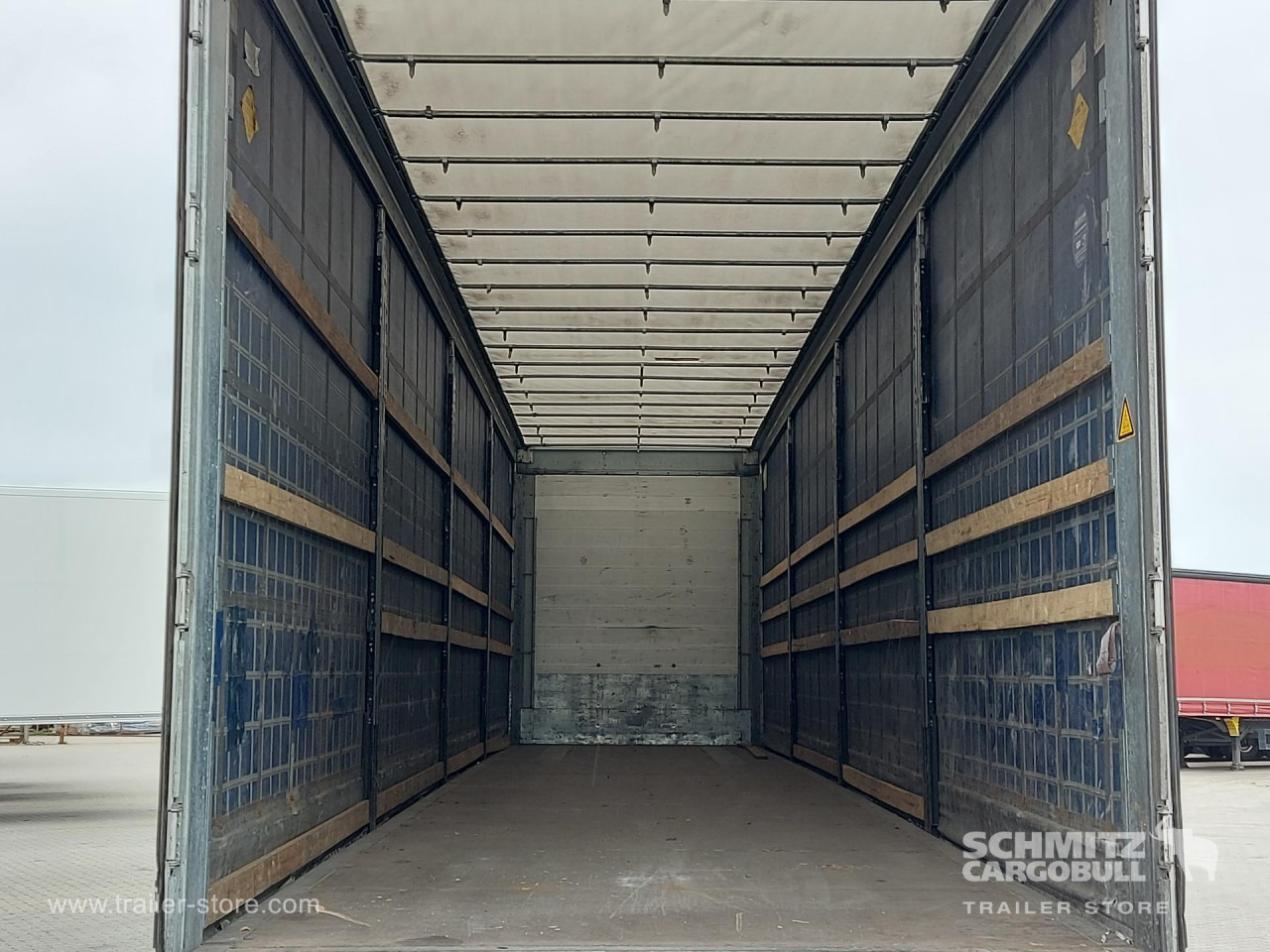 SCHMITZ Curtainsider Mega - نصف مقطورة ستارة: صورة 4 SCHMITZ Curtainsider Mega - نصف مقطورة ستارة: صورة 4