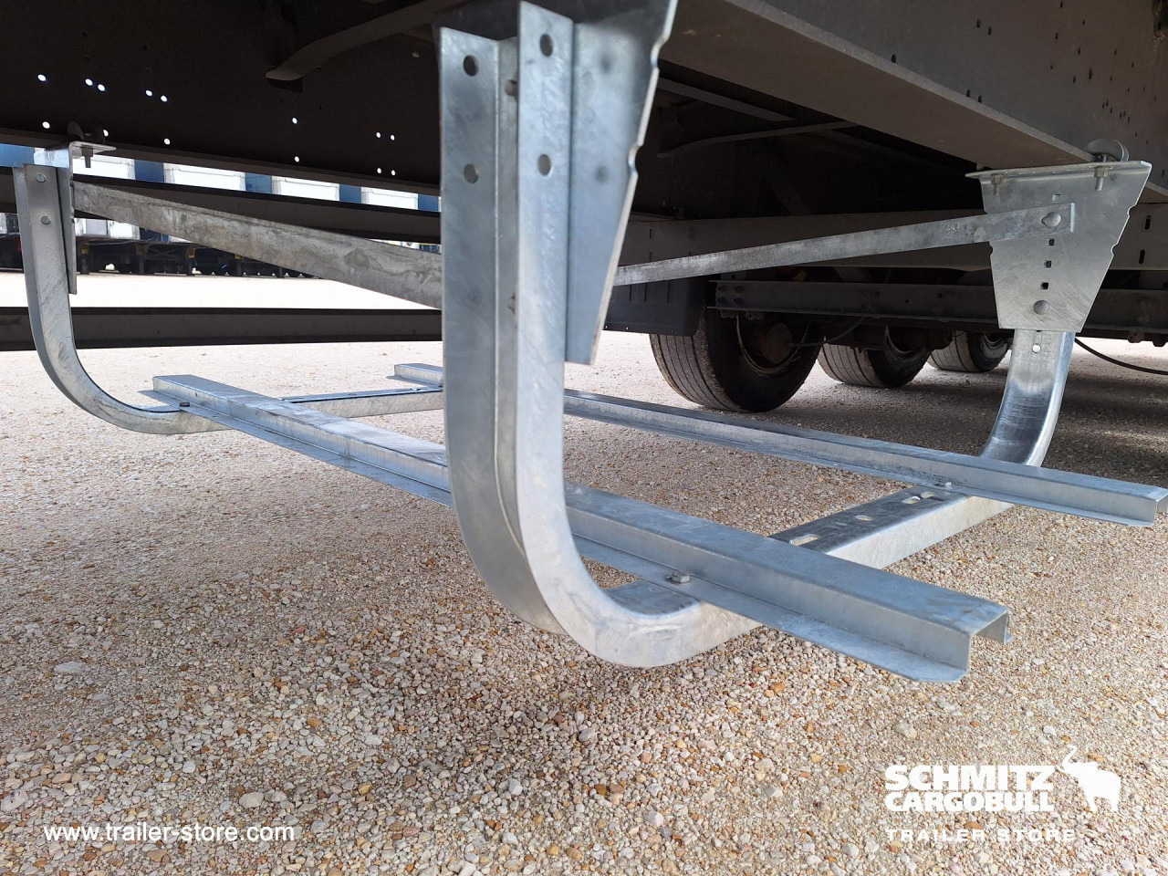 SCHMITZ Curtainsider Mega - نصف مقطورة ستارة: صورة 3 SCHMITZ Curtainsider Mega - نصف مقطورة ستارة: صورة 3