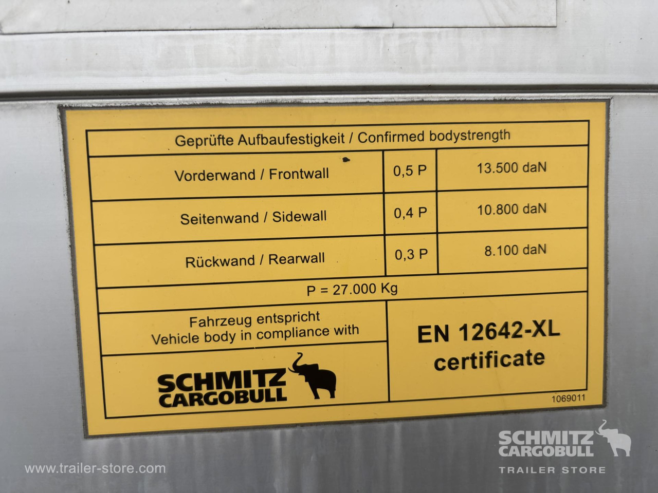 SCHMITZ Curtainsider Standard - نصف مقطورة ستارة: صورة 2 SCHMITZ Curtainsider Standard - نصف مقطورة ستارة: صورة 2