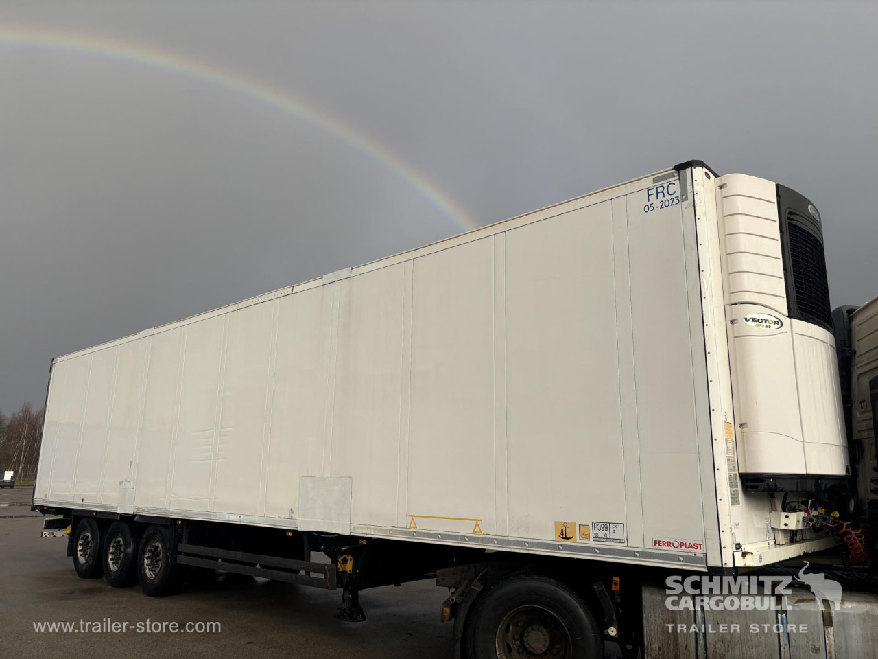 SCHMITZ Reefer Standard Double deck - نصف مقطورة متساوي الحرارة: صورة 1 SCHMITZ Reefer Standard Double deck - نصف مقطورة متساوي الحرارة: صورة 1