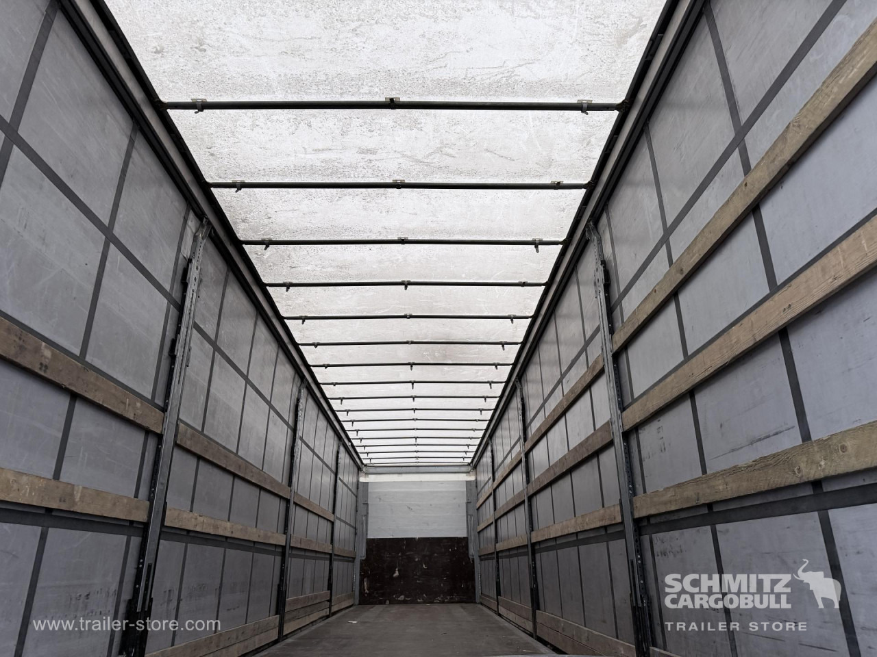 SCHMITZ Curtainsider Standard - نصف مقطورة ستارة: صورة 2 SCHMITZ Curtainsider Standard - نصف مقطورة ستارة: صورة 2
