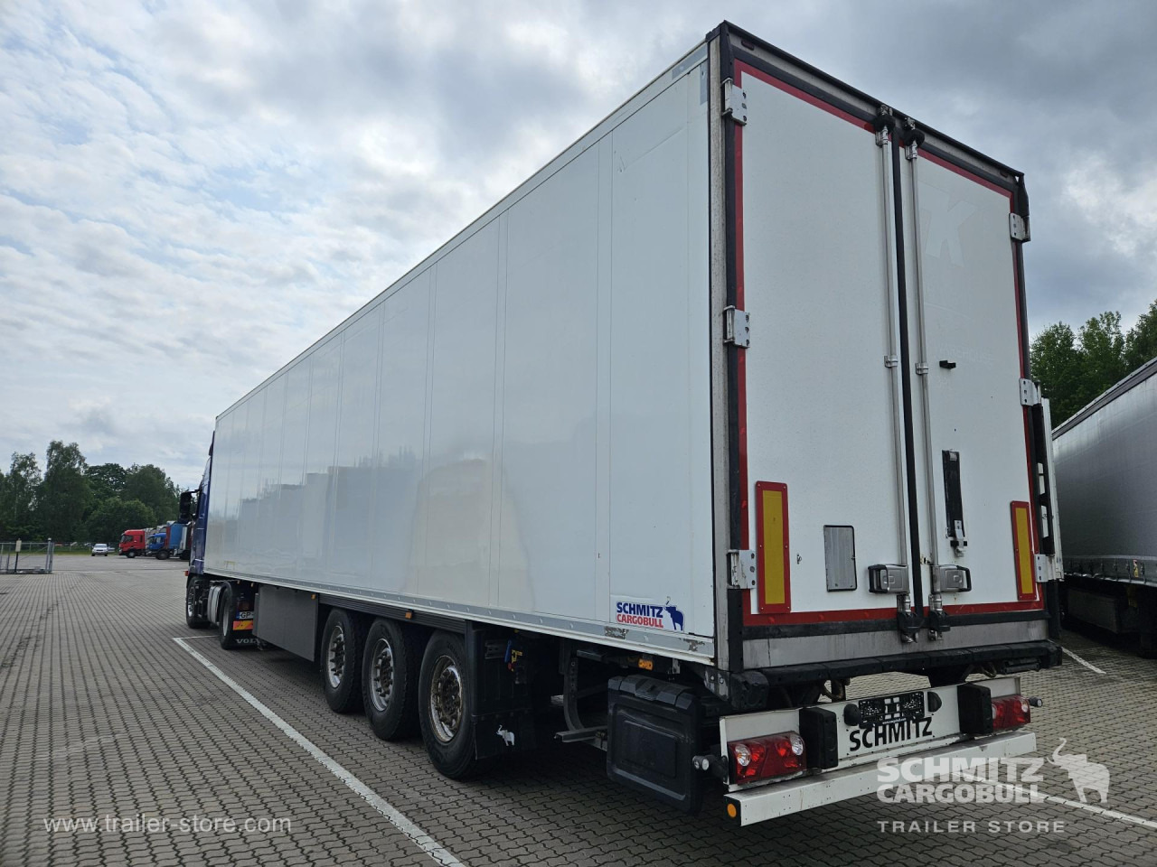 SCHMITZ Reefer Standard Double deck - نصف مقطورة متساوي الحرارة: صورة 2 SCHMITZ Reefer Standard Double deck - نصف مقطورة متساوي الحرارة: صورة 2