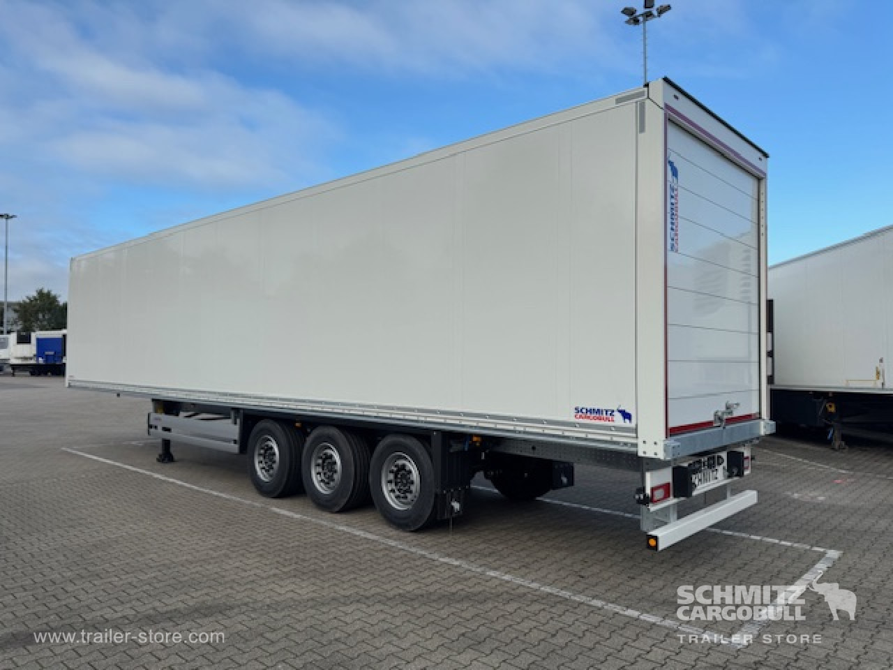 SCHMITZ Oplegger Kasten Standard Roller shutter door - نصف مقطورة صندوق مغلق: صورة 1 SCHMITZ Oplegger Kasten Standard Roller shutter door - نصف مقطورة صندوق مغلق: صورة 1