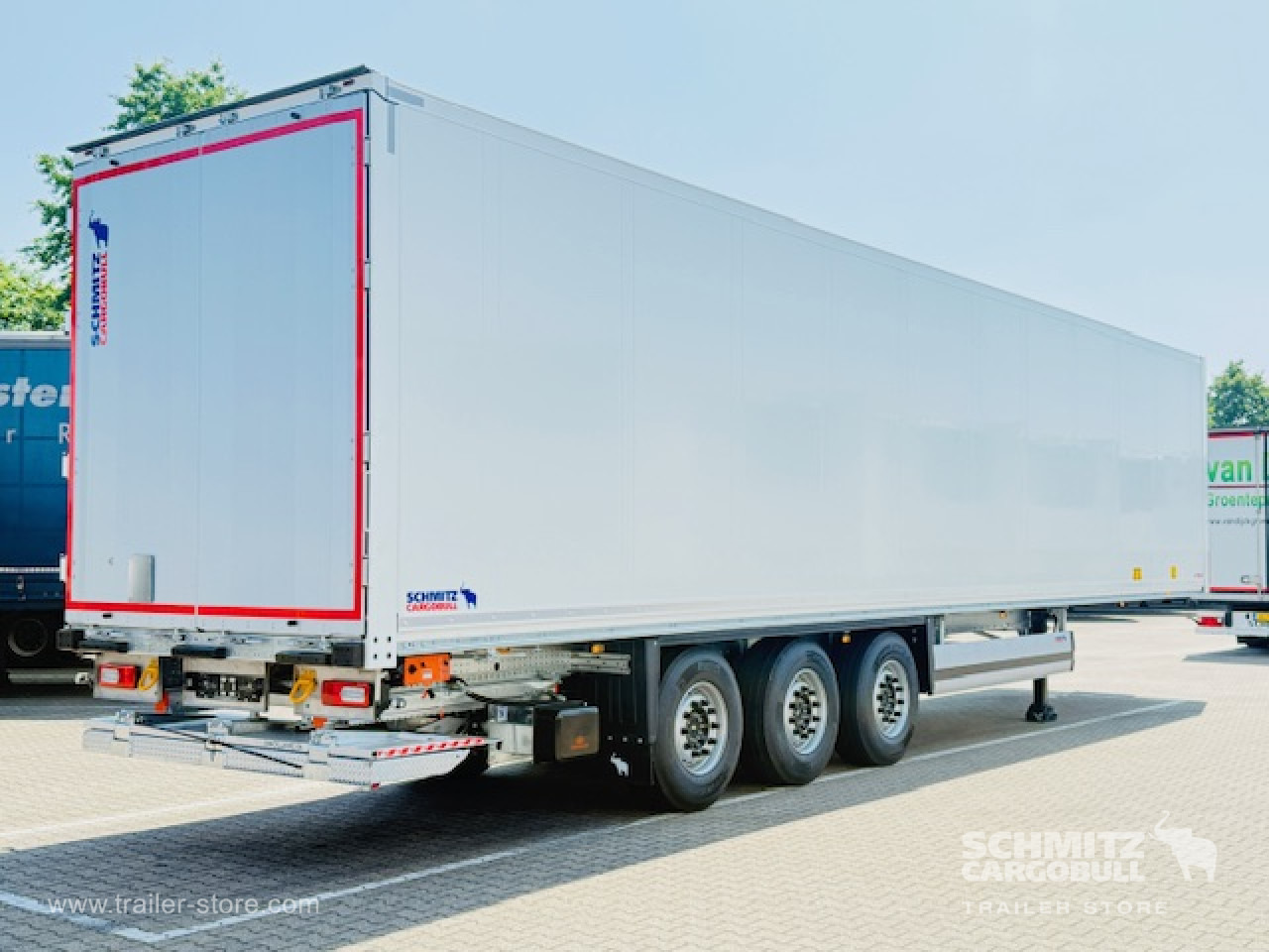 SCHMITZ Oplegger Kasten Standard Taillift - نصف مقطورة صندوق مغلق: صورة 1 SCHMITZ Oplegger Kasten Standard Taillift - نصف مقطورة صندوق مغلق: صورة 1
