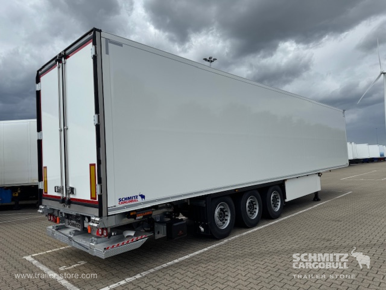 SCHMITZ Oplegger Vries Standard Taillift - نصف مقطورة متساوي الحرارة: صورة 2 SCHMITZ Oplegger Vries Standard Taillift - نصف مقطورة متساوي الحرارة: صورة 2