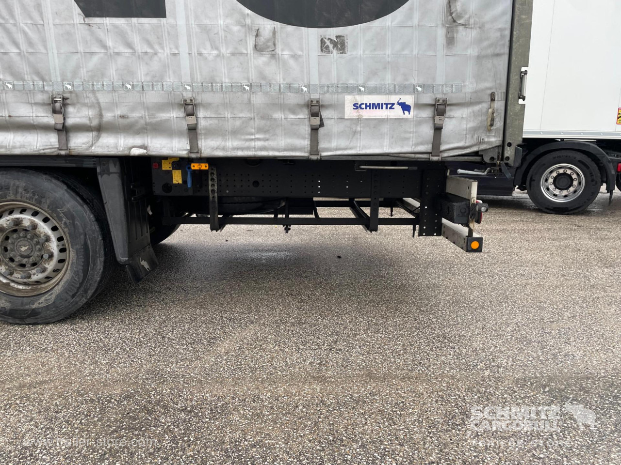 SCHMITZ Curtainsider Standard - نصف مقطورة ستارة: صورة 3 SCHMITZ Curtainsider Standard - نصف مقطورة ستارة: صورة 3