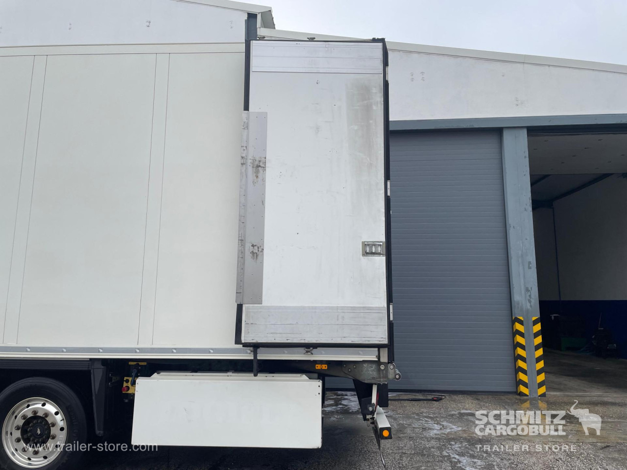 SCHMITZ Reefer Multitemp - نصف مقطورة متساوي الحرارة: صورة 4 SCHMITZ Reefer Multitemp - نصف مقطورة متساوي الحرارة: صورة 4