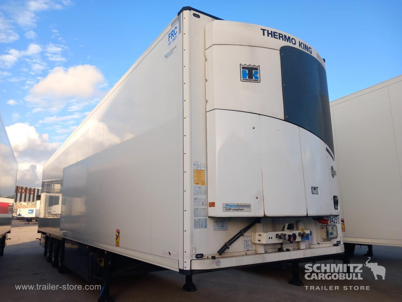 SCHMITZ Reefer Standard Double deck - نصف مقطورة متساوي الحرارة: صورة 1 SCHMITZ Reefer Standard Double deck - نصف مقطورة متساوي الحرارة: صورة 1