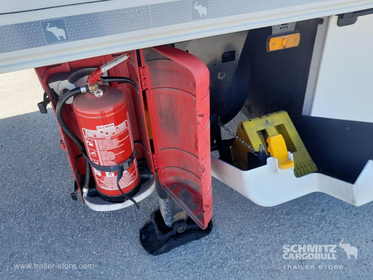 SCHMITZ Reefer Standard Double deck - نصف مقطورة متساوي الحرارة: صورة 4 SCHMITZ Reefer Standard Double deck - نصف مقطورة متساوي الحرارة: صورة 4