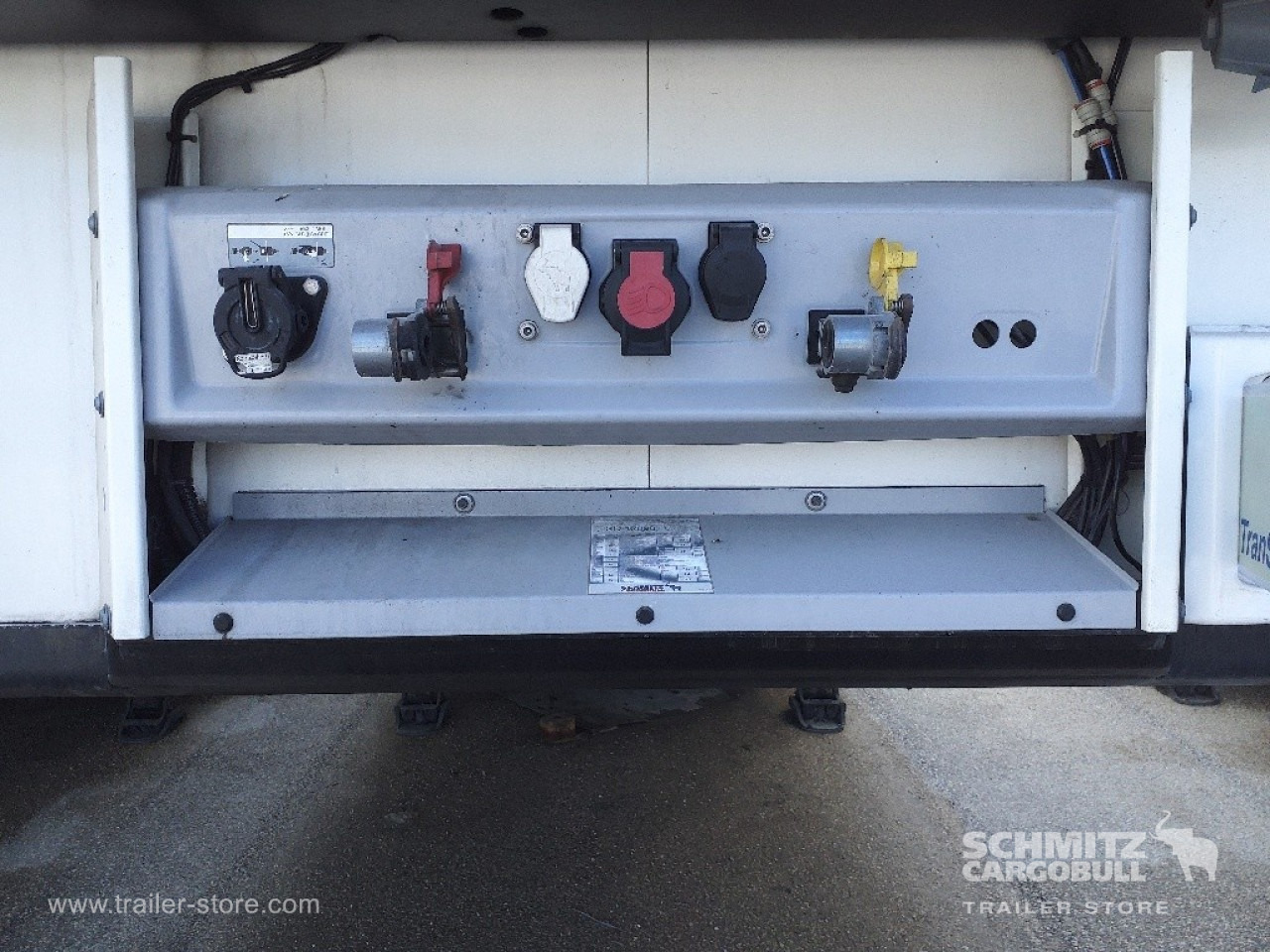 SCHMITZ Reefer Standard - نصف مقطورة متساوي الحرارة: صورة 4 SCHMITZ Reefer Standard - نصف مقطورة متساوي الحرارة: صورة 4