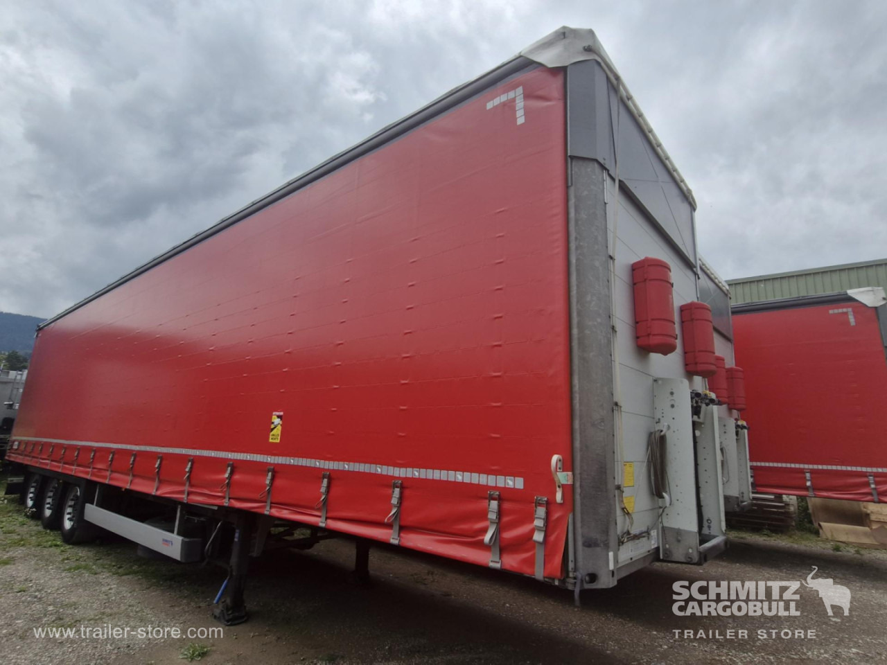 SCHMITZ Curtainsider Varios - نصف مقطورة ستارة: صورة 1 SCHMITZ Curtainsider Varios - نصف مقطورة ستارة: صورة 1
