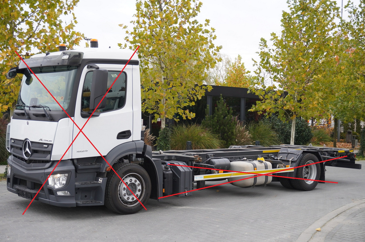 BDF construction lifted hydraulically by 50 cm - إطار/ شاسيه: صورة 2 BDF construction lifted hydraulically by 50 cm - إطار/ شاسيه: صورة 2