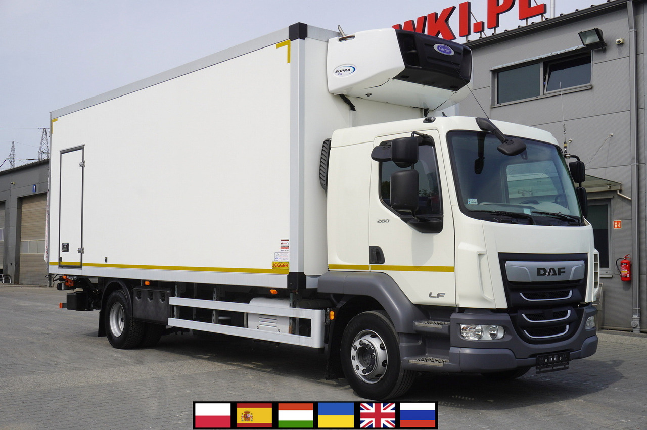 DAF LF 16.260 / Jegger Refrigerator / Carrier Supra 750 / DHOLLANDIA 1500 kg / Sleeper cab - شاحنة الفريزر: صورة 1 DAF LF 16.260 / Jegger Refrigerator / Carrier Supra 750 / DHOLLANDIA 1500 kg / Sleeper cab - شاحنة الفريزر: صورة 1